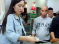 抖音网红吃瓜漂亮女主