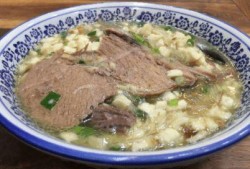 西安美食爆料泡馍视频,一碗泡馍，千般风味
