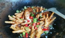 香辣鸡爪爆料怎么做的视频,香辣诱人，美味升级