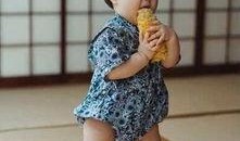 吃瓜网红小女孩,揭秘吃瓜网红小女孩的萌态日常