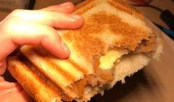 口袋爆料三明治图片视频,三明治新吃法，视频揭秘美味制作过程